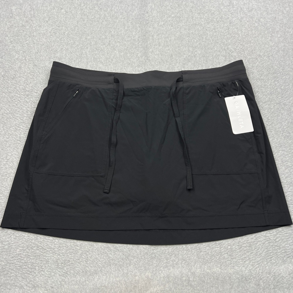 NEW Athleta Chelsea Cargo Skort Womens 24 Black Featherweight Stretch Active